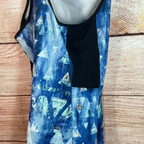 Adidas Climalite Women’s Sports Top Sleeveless Blue Pattern Small - Picture 5 of 7